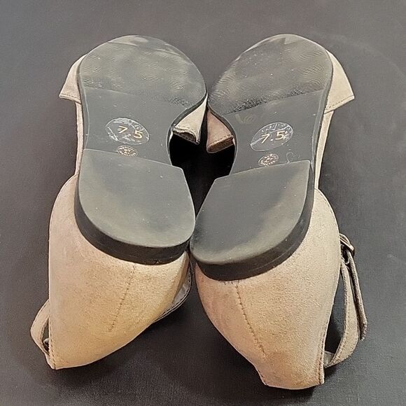 A.N.A A NEW APPROACH POINTED TOE ADJUSTABLE BUCKLE STRAP FLAT SHOE - Picture 13 of 13